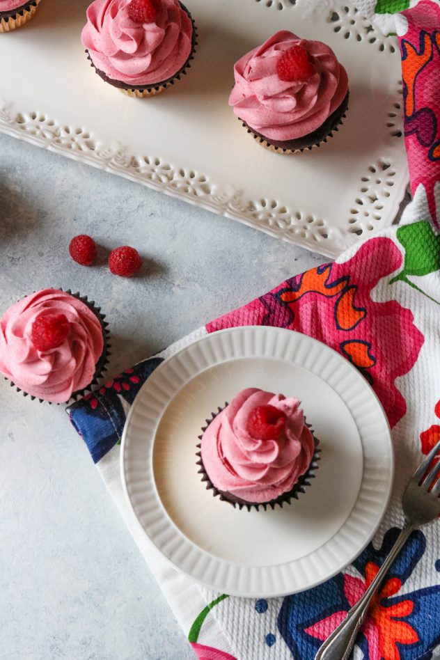 chocolate beetroot cupcake with raspberry buttercream