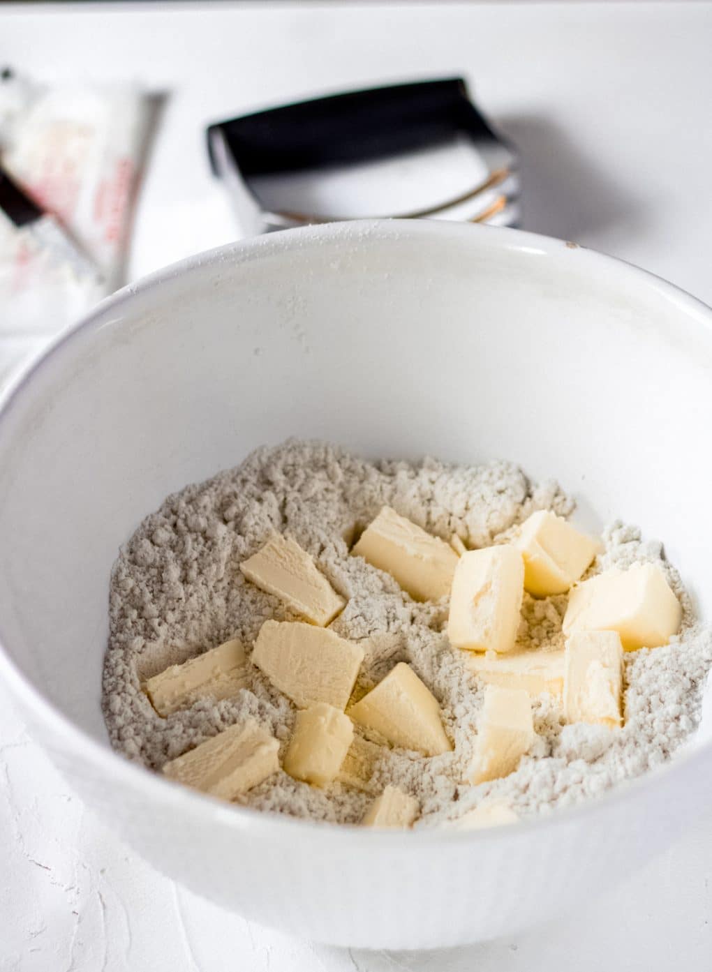 a bowl of gluten-free galette ingredients