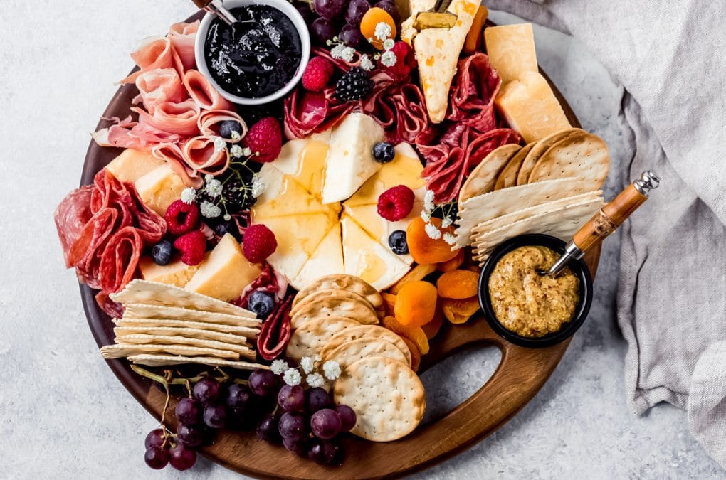an easy charcuterie board for beginners