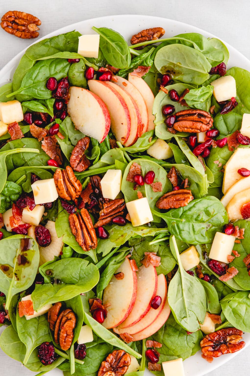 spinach salad with pecans