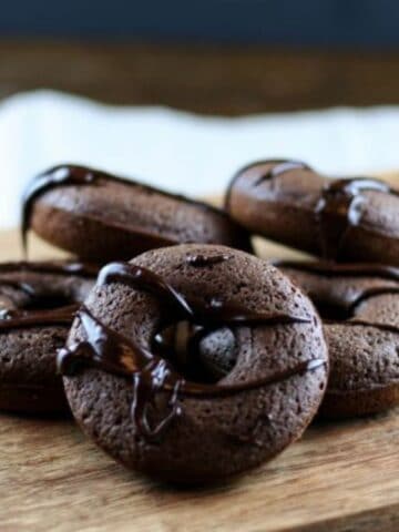 NUT-FREE CHOCOLATE DONUTS WITH CHOCOLATE GANACHE cover